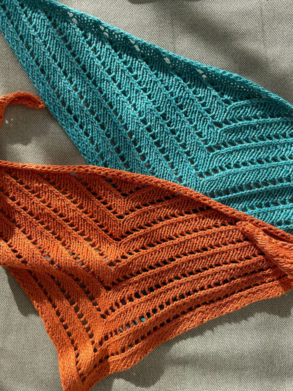 Papartis Lace Triangle Bandana | Knitting Pattern PDF
